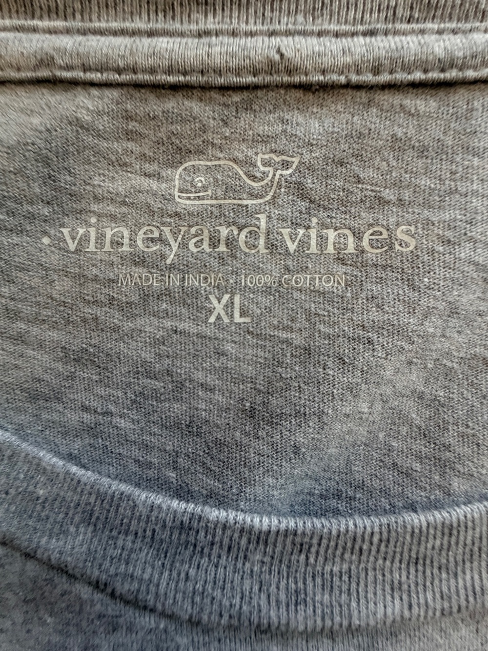 Vineyard Vines Long Sleeve Pocket T-Shirt Men’s XL Gray Whale Logo Graphic - Picture 4 of 5